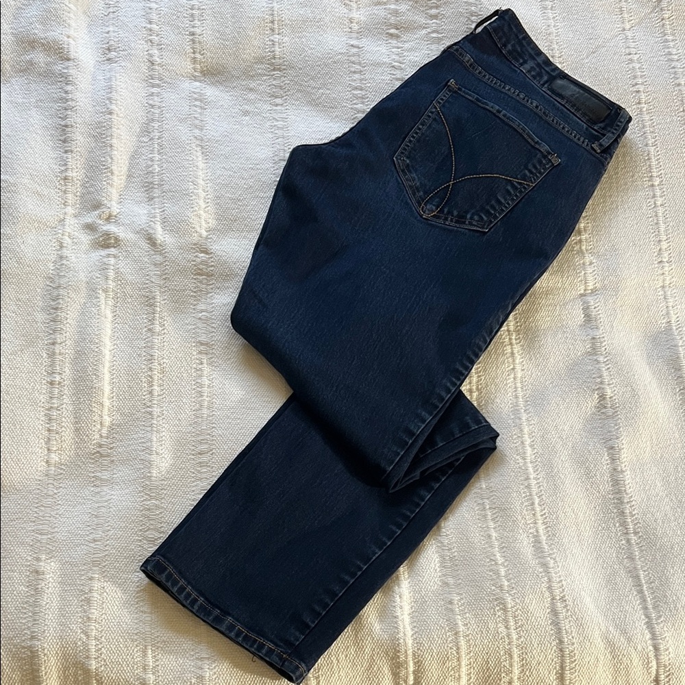 Calvin Klein Jeans Women's Straight Leg - Dark Blue